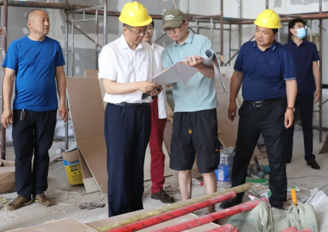 图 检查江南校区传媒学院影视技能实践中心维修改造项目